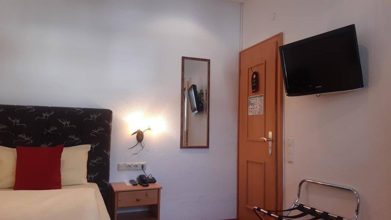 Hilleprandt - Adults Only Aparthotel Garmisch-Partenkirchen Exterior photo